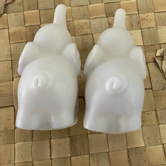 Pair of light up Elephants - Picture 12 of 15